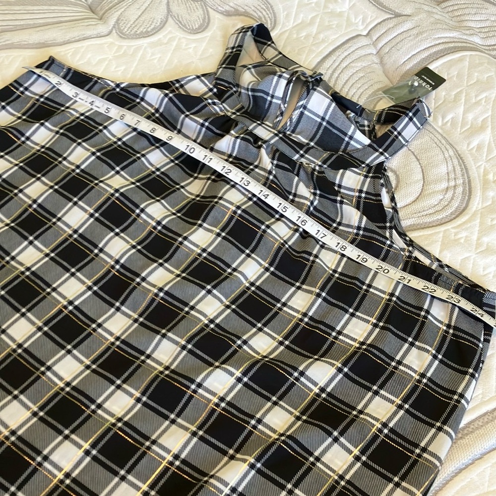 Torrid Black and White Plaid Tank Top - Picture 3 of 6